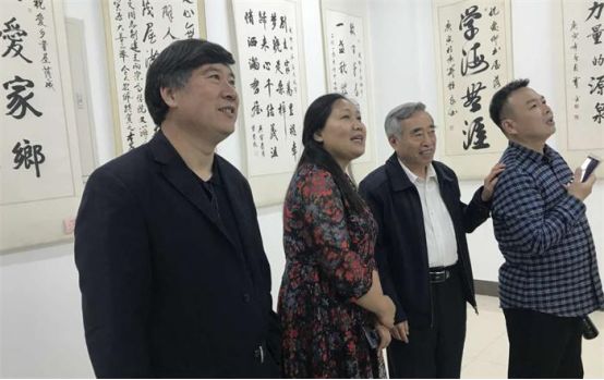 只有走近崇高才能走进崇高走进崇高山东发展中心枣庄二中示范基地行