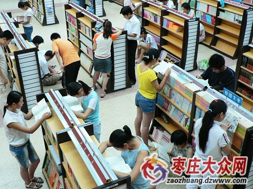 清凉暑假:鲁南书城成假期孩子的第二课堂(图) 