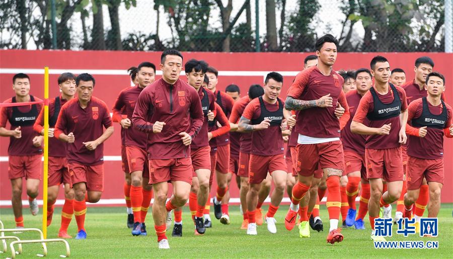 李铁率领新一届国足首训