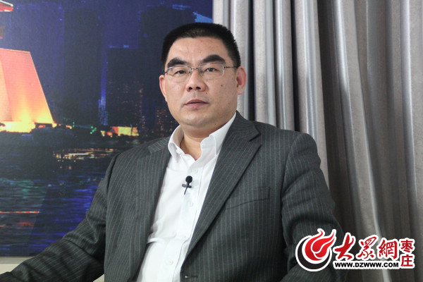 山亭区人民医院院长王道峰做客"院长在线"栏目.