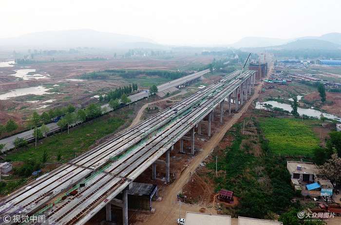 航拍枣庄庄里水库组图安置房建设(移民)视频重合法图片