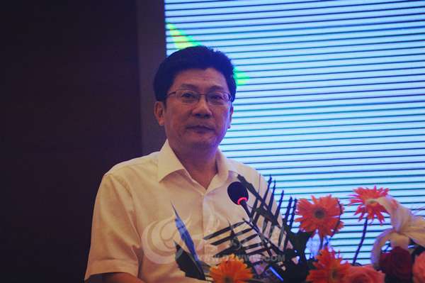枣庄高新区管委会党委副书记,常务副主任史峰发表致辞