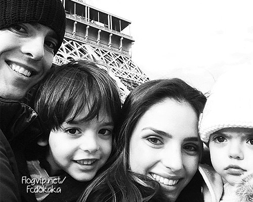 卡卡娇妻卡洛琳在instagram上晒出儿子卢卡以及女儿伊莎贝拉的超萌