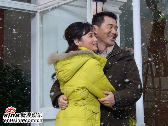 蒋勤勤被曝已经有喜与陈建斌领了结婚证(附图)
