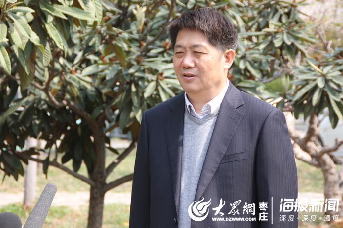 枣庄市住房城乡建设局党组书记,局长刘全义接受大众网·海报新闻记者